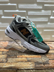 Tenis new balance 530 in