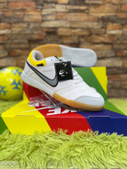 Nike gato micro o futsal color blanco
